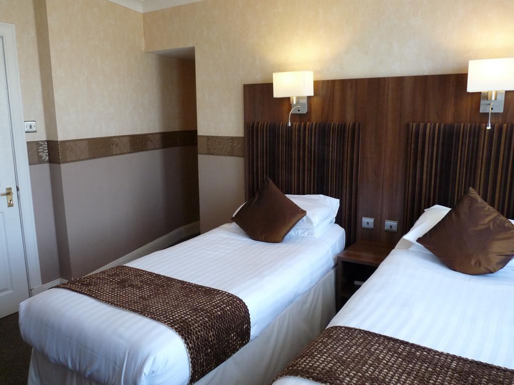 The Park Hotel Данун Екстериор снимка