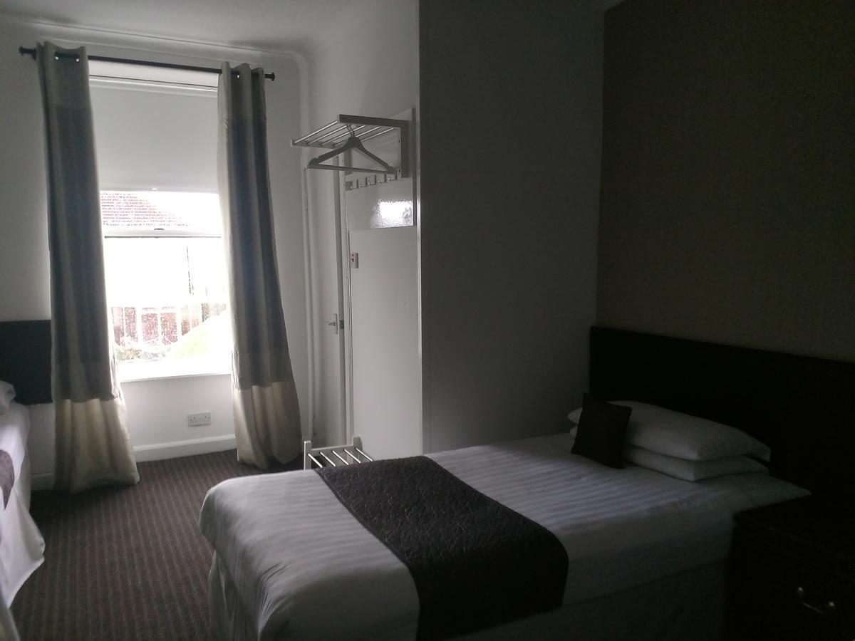 The Park Hotel Данун Екстериор снимка