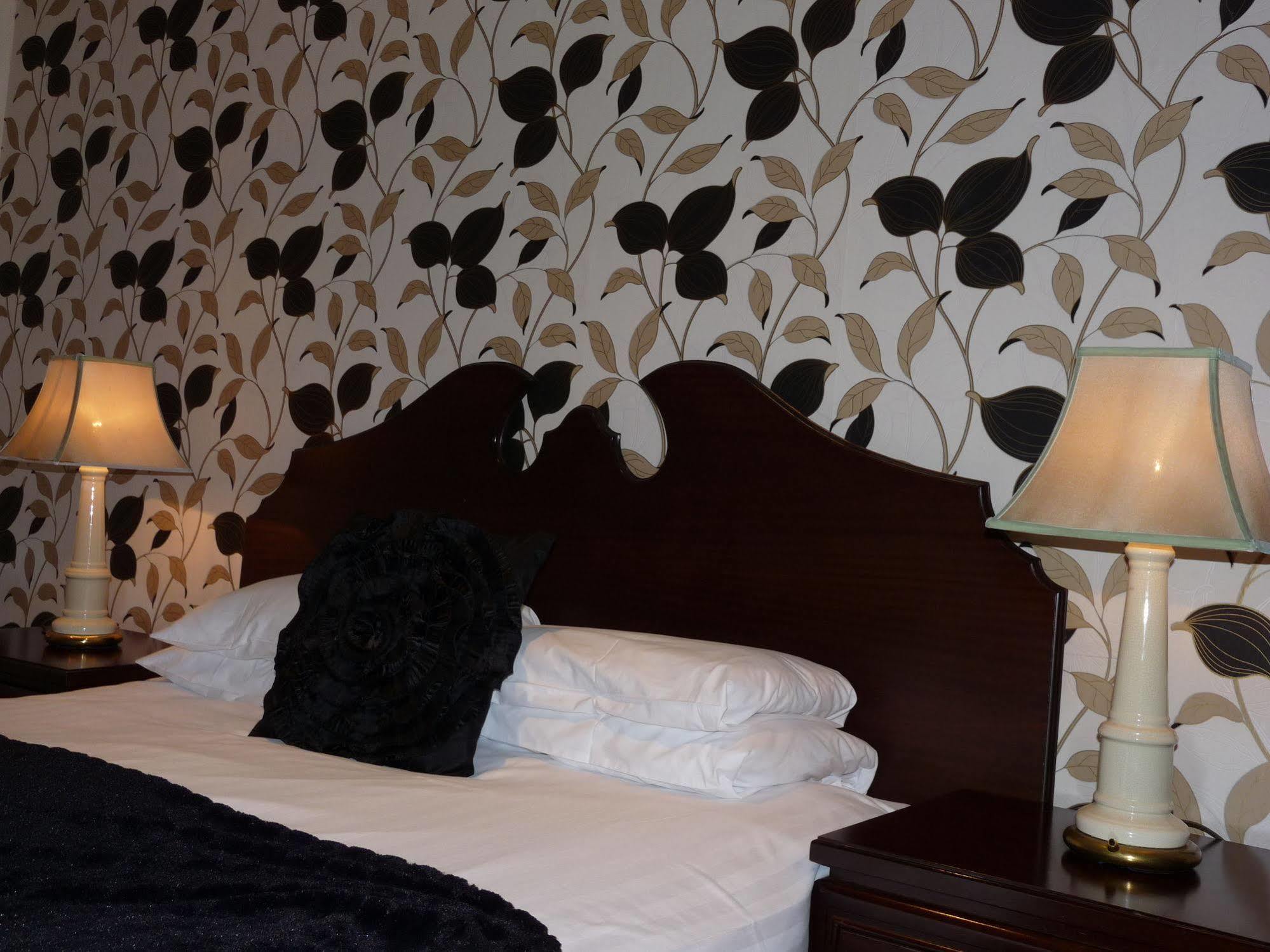 The Park Hotel Данун Екстериор снимка